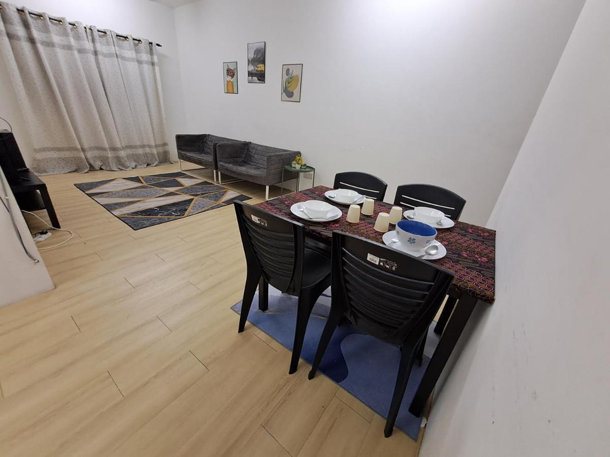 1201 Apartment Ladang Tok Pelam Tepipantaibatuburuk Kuala Terengganu Exterior foto